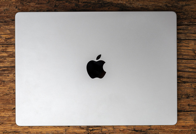 苹果官翻MacBook M4来了！5899元起比新机便宜2100元，保修政策相同