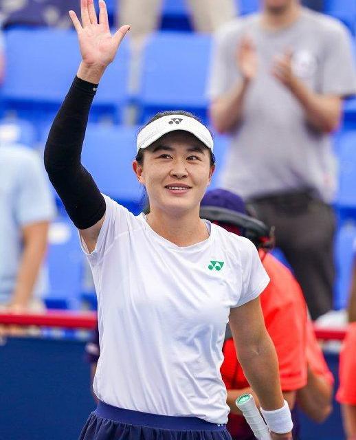 郑钦文排名跌到123位！从世界第4到百名开外，触底反弹还有戏吗？
