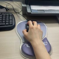 硅胶护腕鼠标垫桌面舒适商务办公桌垫