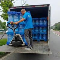 2块钱的矿泉水水只值几分钱瓶子和渠道才是真正的大头