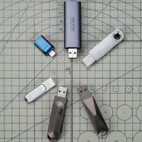 同一U盘速度差10倍？五款横评揭秘谁在割韭菜