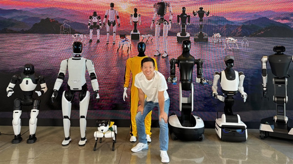 贾跃亭FF机器人业务提速：7月EAI机器人出货152台 刷新月度销售纪录