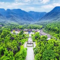 115块一天的温泉慢生活，退休后搬到这个小镇值不值