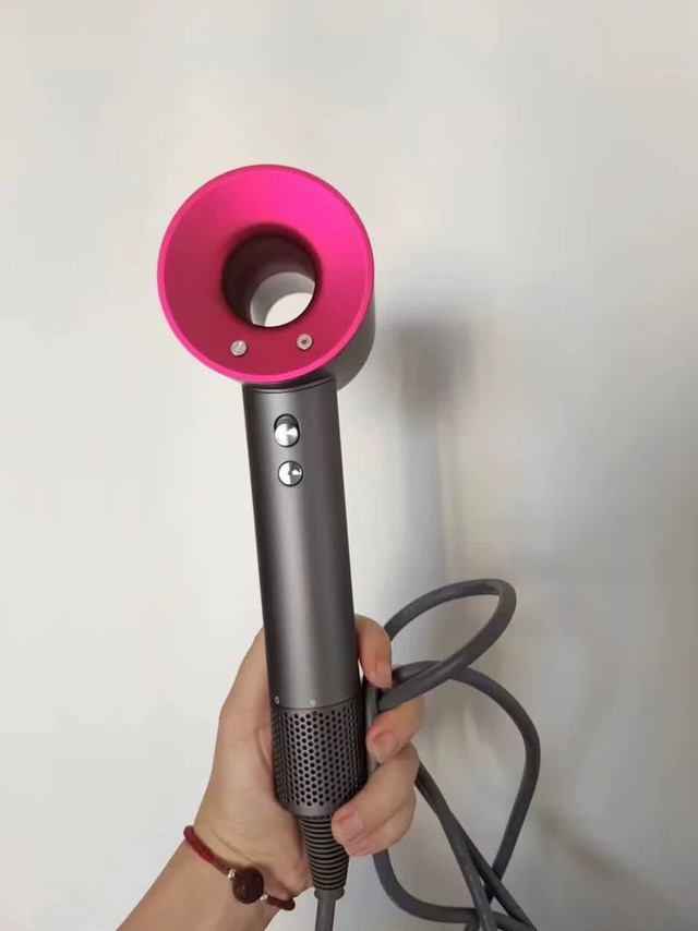 用了一个星期，这台吹风机确实没让我失望