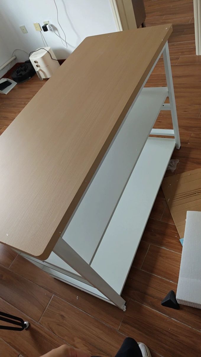 锦需客厅置物架
