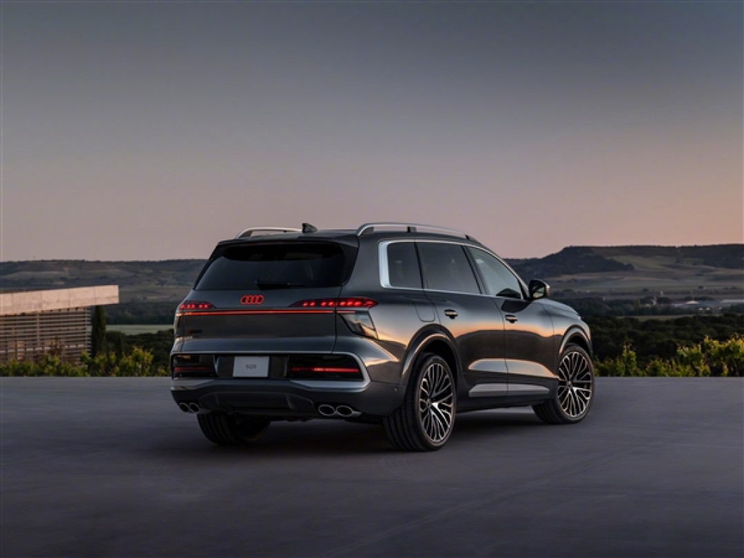 奥迪史上最大SUV Q9官宣 竟与奇瑞瑞虎9X撞了脸