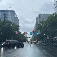 花200块买鸡蛋还是260块逛超市？山姆和1号会员店到底怎么选