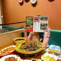 云南边境藏着个“神秘菜系”，酸辣直冲天灵盖，连本地人都分不清它和傣味的区别