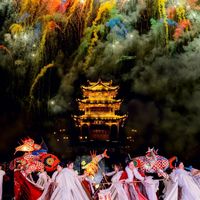 41万人挤爆齐云山,游客一句话景区马上改,这波听劝直接封神