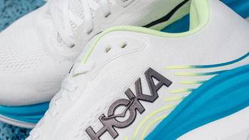 HOKA Clifton 11和Pro怎么选一篇说透软脚感与弹脚感的本质区别