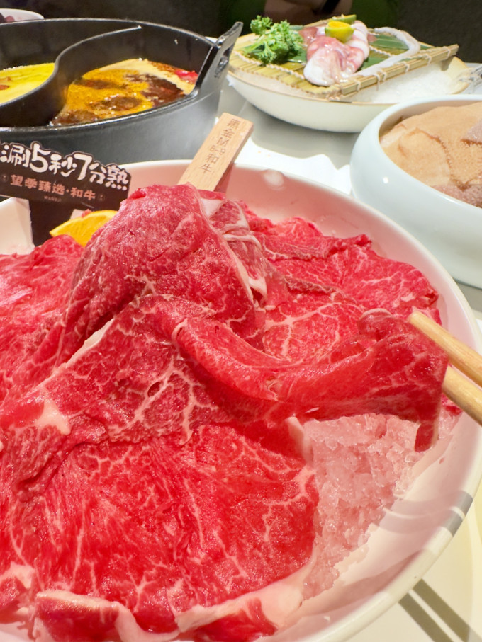 聚会餐饮