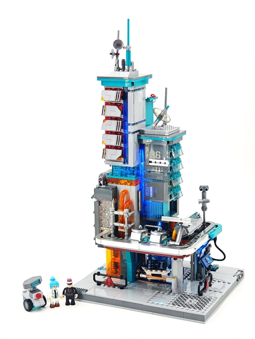 霓虹算力枢纽登场|Lumibricks 七月赛博朋克新作 —— 数据工作站 拼装体验分享