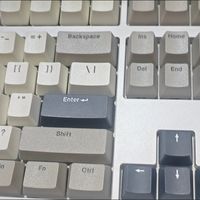 换掉卡顿旧键盘！ikbc Z108深空灰红轴键盘实测体验