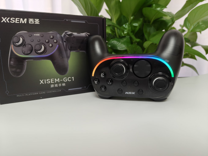 西圣游戏手柄