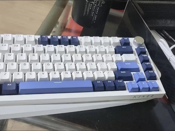 黑爵AK75Pro无线机械键盘使用体验