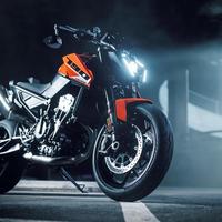 差价1.7万，KTM 790与春风800NK怎么选？高转动力还是市区实用
