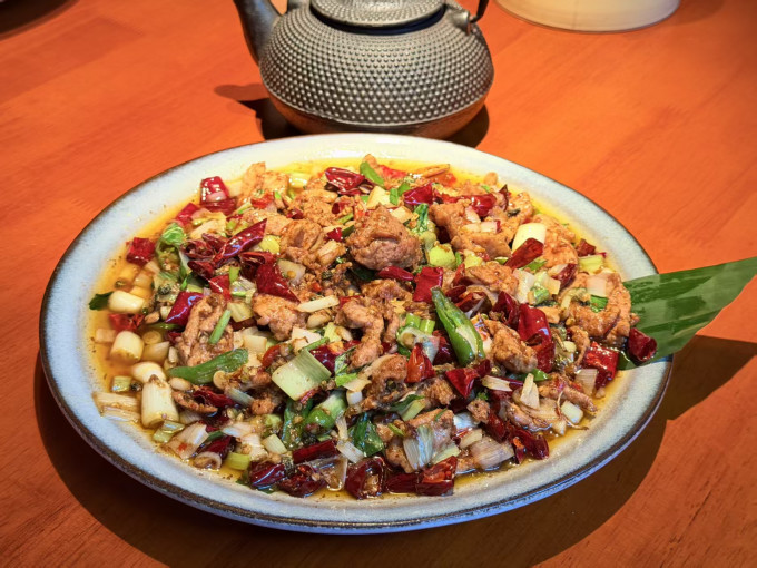 聚会餐饮