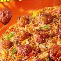 燃辣突围！三养火鸡辣酱×必胜客联名限定披萨燃辣登场