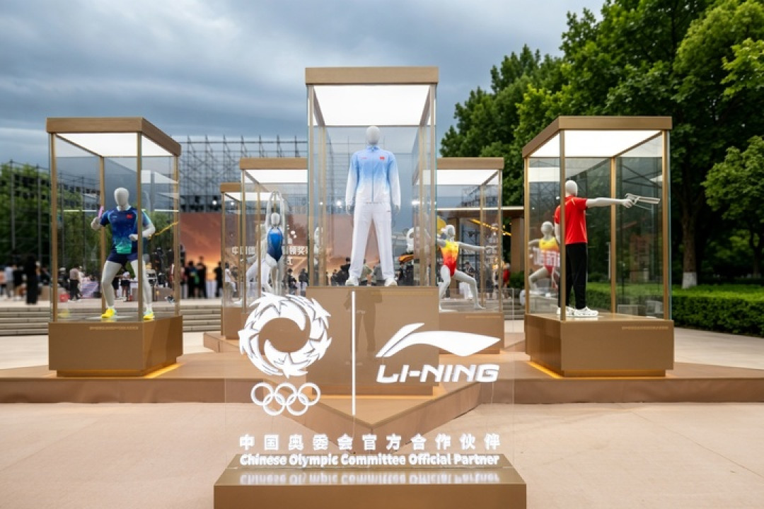 中国奥委会与李宁品牌联合发布了亚运会中国代表团领奖装备,背后有中国航天的技术