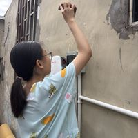 养妞千日，用妞给宝贝充电桩安装保护罩。
