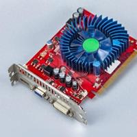 AMD和NVIDIA命名规则完全不同！买显卡前先搞懂这些，不然白花冤枉钱