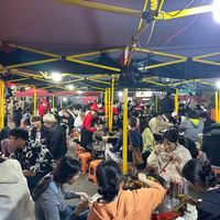 贵阳满街烙锅店怎么选？三十年老字号对比四代传承，一文搞懂五大家族差异