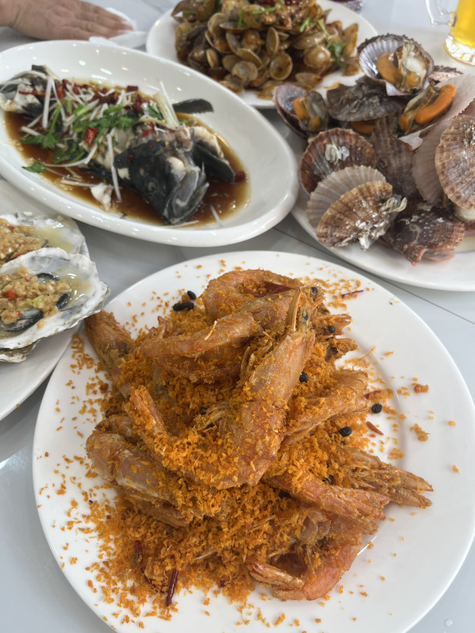 聚会餐饮