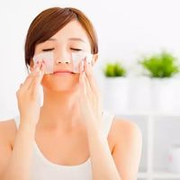 42岁全妆vs50岁素颜，30年后皮肤状态让人意外