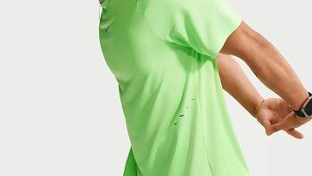Nike Aero-FIT透气确实强，但对比ADV后我pick了它