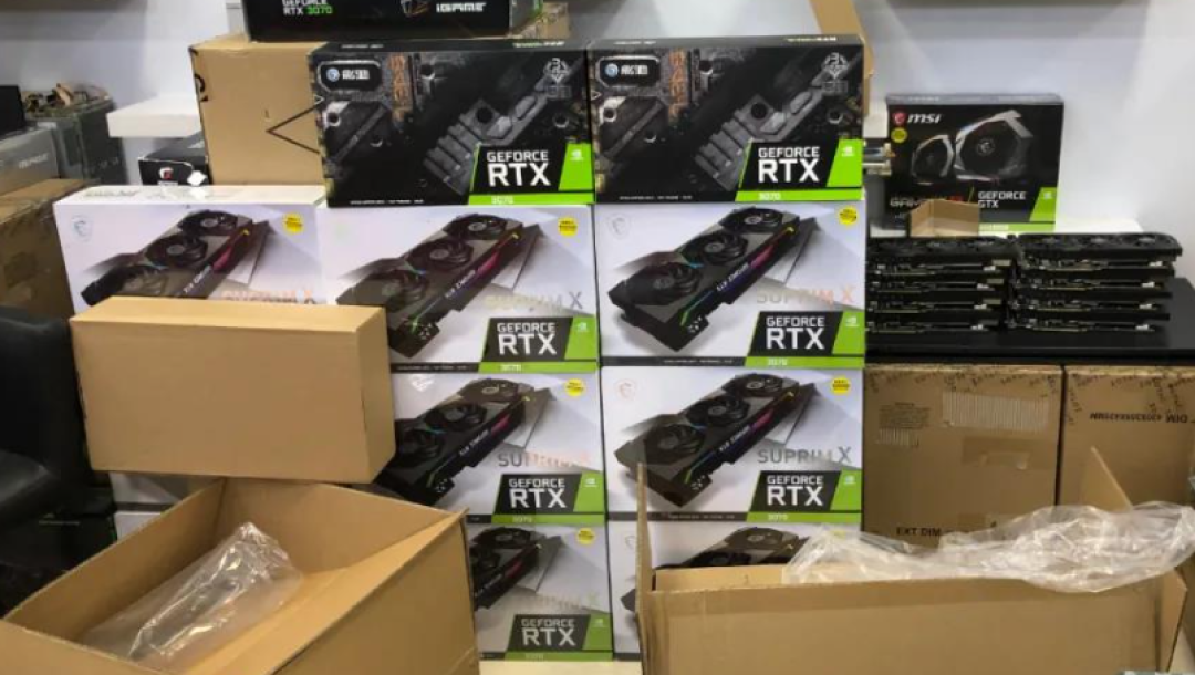 NVIDIA、AMD通知统一涨价!显卡工厂全面封仓,华强北卖出“时价”