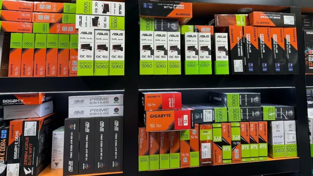 NVIDIA、AMD通知统一涨价！显卡工厂全面封仓，华强北卖出“时价”