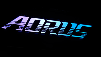 真的打鸡血了！X3D的最佳拍档：技嘉X870E AORUS PRO X3D电竞雕 