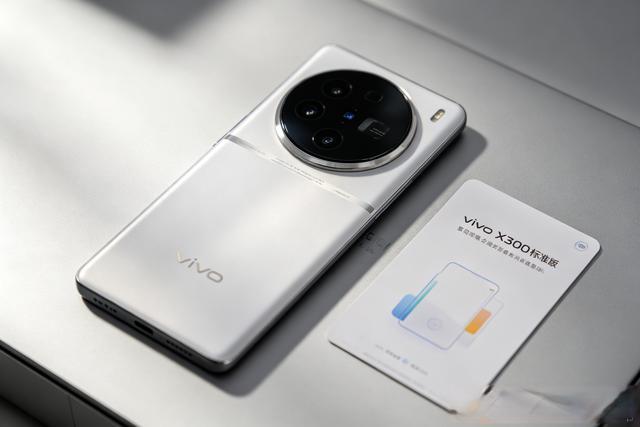 OPPO Find X9的3840Hz调光 vs vivo X300双模式：谁才是护眼真旗舰？
