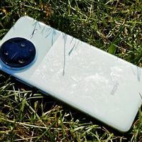 红米K80顶配跌至2294元，骁龙8Gen3+2K屏+6550mAh，比新机便宜超千元
