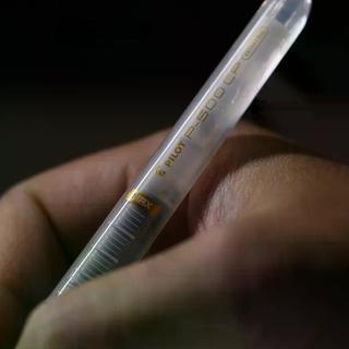 得力笔悄悄搞技术逆袭？三球珠+液态硅胶，这回真把日系卷赢了