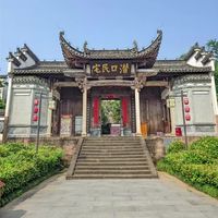古建不收钱还5A级，宏村人挤人这笔钱花得冤不冤？异地迁建到底靠不靠谱