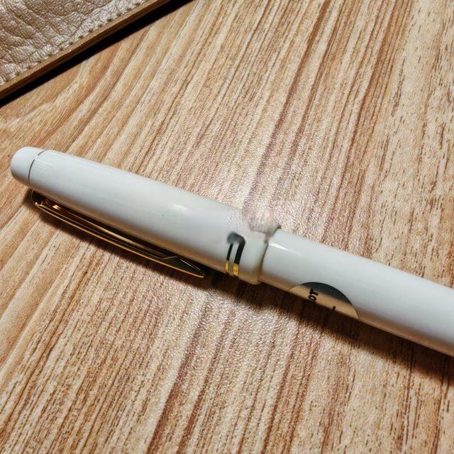 百乐78G经典款vs礼盒装差几十块到底选哪个？1分钟说清楚