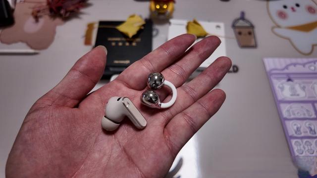 百元vs千元的耳夹耳机差在哪？FreeClip 2用完真的回不去