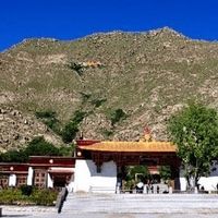 色拉寺旅游攻略