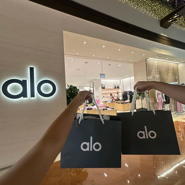 Lululemon 头号劲敌杀到天猫，Alo 入华是来抢地盘还是来交学费？