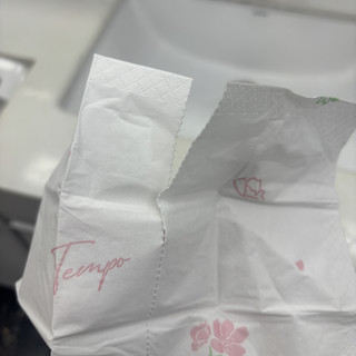 得宝手帕纸那条“对半撕”虚线:有人夸贴心,有人换牌子,哪些款有它
