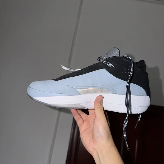 AJ41中国首发定档月底，但特雷·杨只给你看马赛克：AJ40已六折的当下，这代正代还值得定闹钟吗？