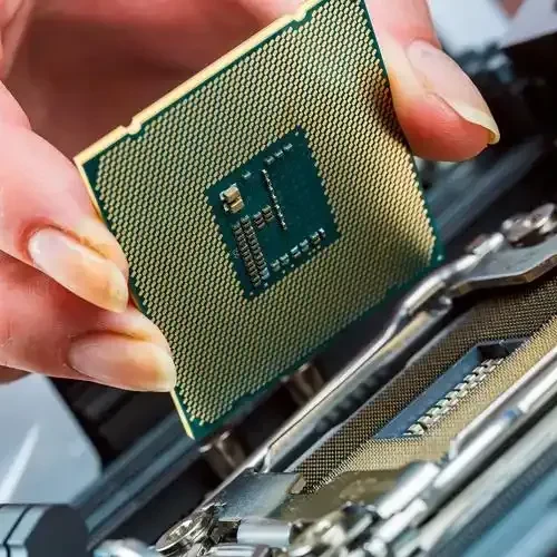 锐龙7 7800X3D对比酷睿i5-14600K，现在Zen4 X3D处理器还可以吗？