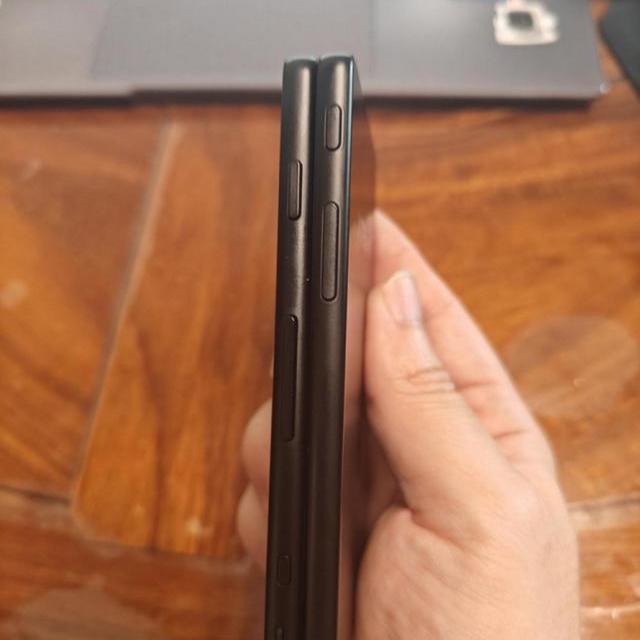 通勤党等了两年！这款磁吸小阅读器终于加上背光，电池还大了七成