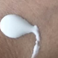 小小一瓶，解锁持久防晒与自然提亮