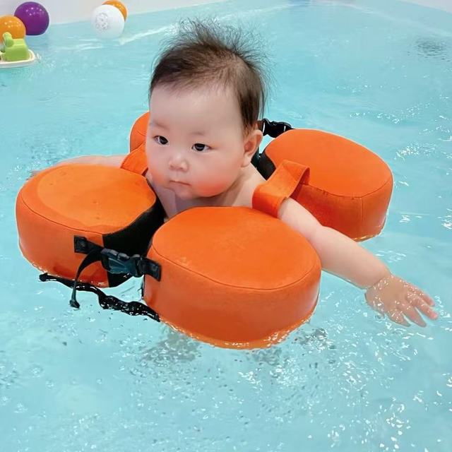 带着6月龄女儿学游泳！宝宝游泳装备与场馆挑选指南