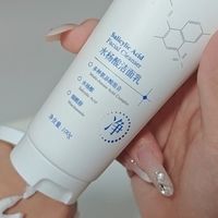 ​纤花漾水杨酸洁面乳：温和修护清洁黑头闭口，拯救受损油痘肌