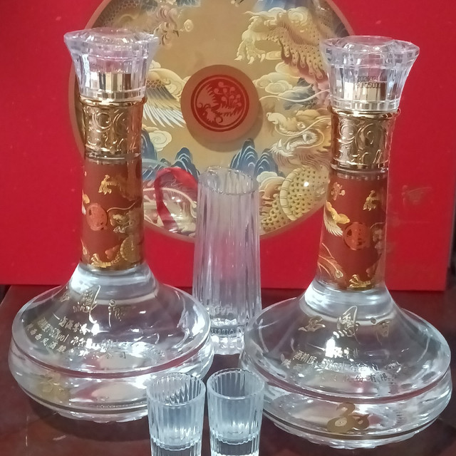 天猫188元买的酒海窖龄30礼盒拆箱体验