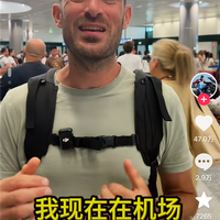 张雪机车冠军车手德比斯开启首次中国行 专程拜见老板张雪 对方火速回应