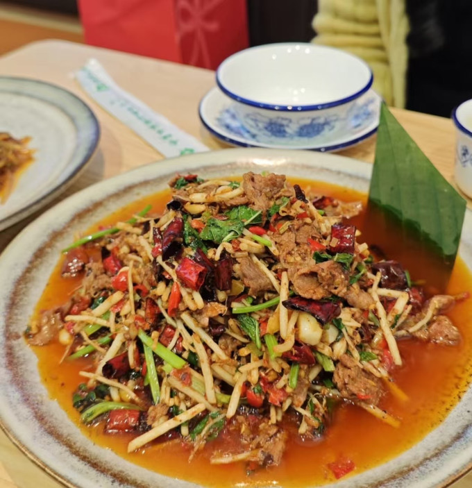 聚会餐饮